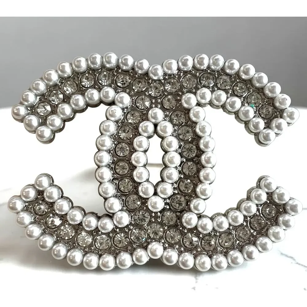 CHANEL Silver Crystal Pearl Trimmed Interlocking CC 23K (CCXX022)